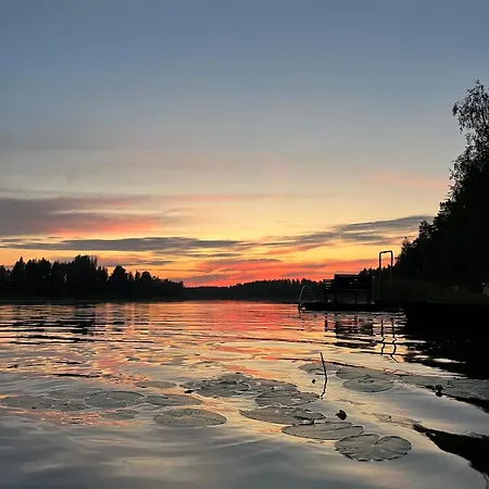 Semi-detached By The 아파트 Jyväskylä