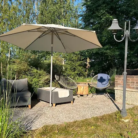 Semi-detached By The 아파트