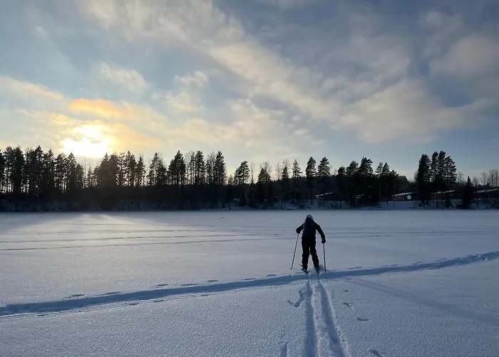 Semi-detached By The 公寓 *